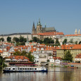 Praha se dostala do čela patnáctimístného žebříčku nejvýhodnějších měst pro letošní jarní dovolené Britů. Žebříček metropolí pravidelně zveřejňuje britská pošta. Na druhém a třetím místě skončily Lisabon a Budapešť, na posledním, patnáctém...